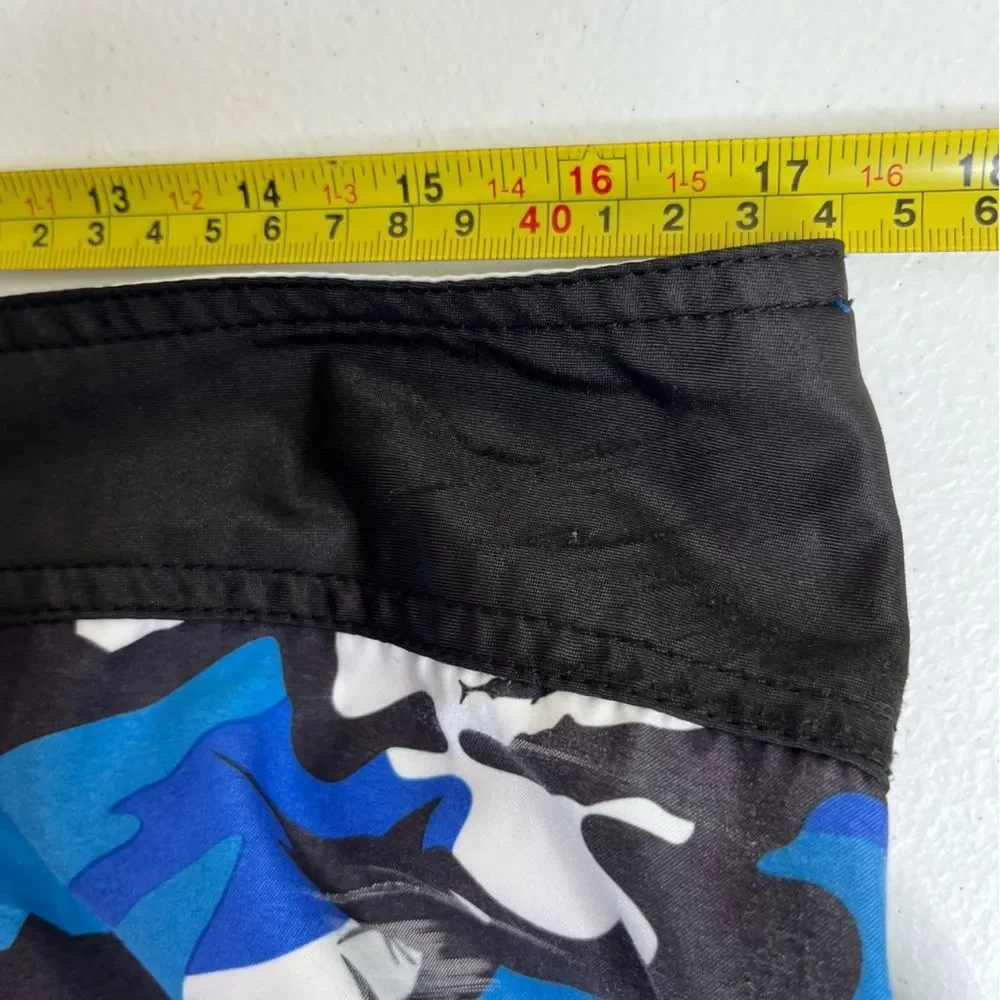 Pelagic Fish Camo Board Short White Black Blue Swim Surf SUP Men Size 34 FLAW
